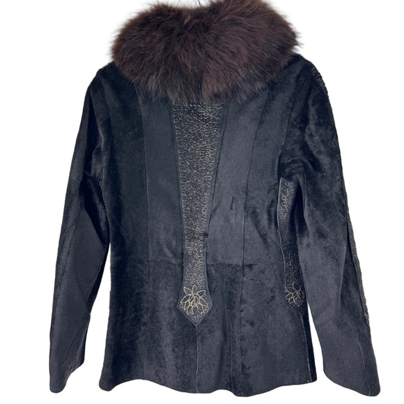 Stella Rossa Gorgeous Italian Lamb Shearling with Gold Embroidery - Picture 16 of 16